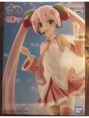 Banpresto Sakura Miku Banpresto Evolve Figure - Cherry Blossom Edition